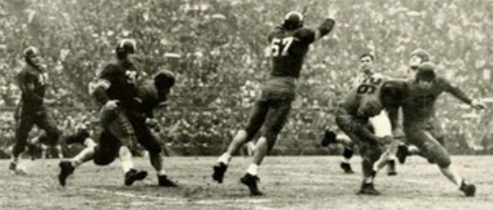 1942 Rose Bowl Action - 3