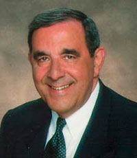 Broadcaster Gil Santos