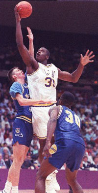 Shaquille O'Neal in action at LSU